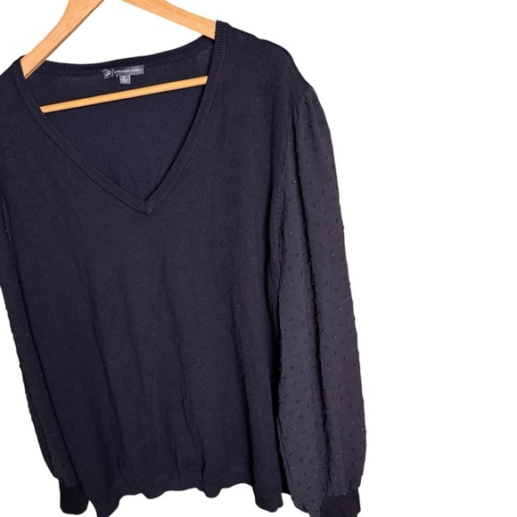 Adrianna Papell Women’s V-neck Pullover Black Textured Sleeves Sweater 2X - Picture 5 of 10